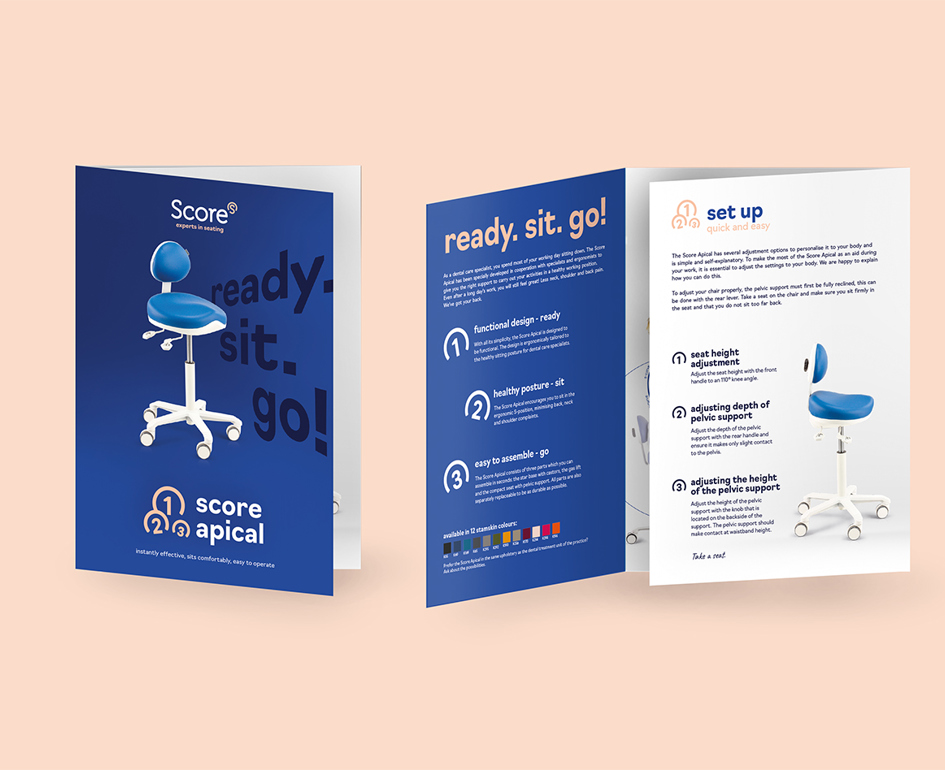 Score Website Beelden Apical Brochure Mockup EN