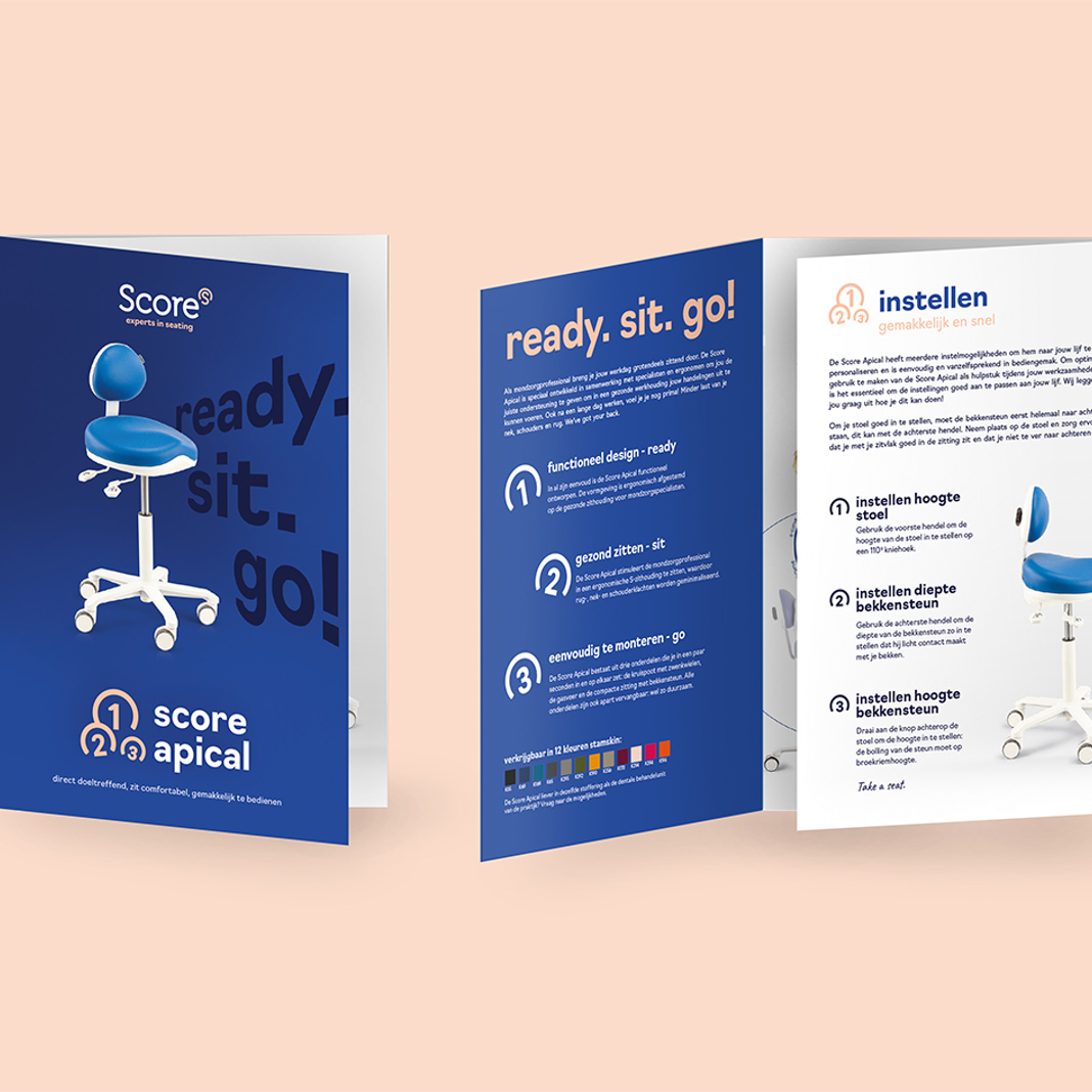 Score Website Beelden Apical Brochure Mockup NL